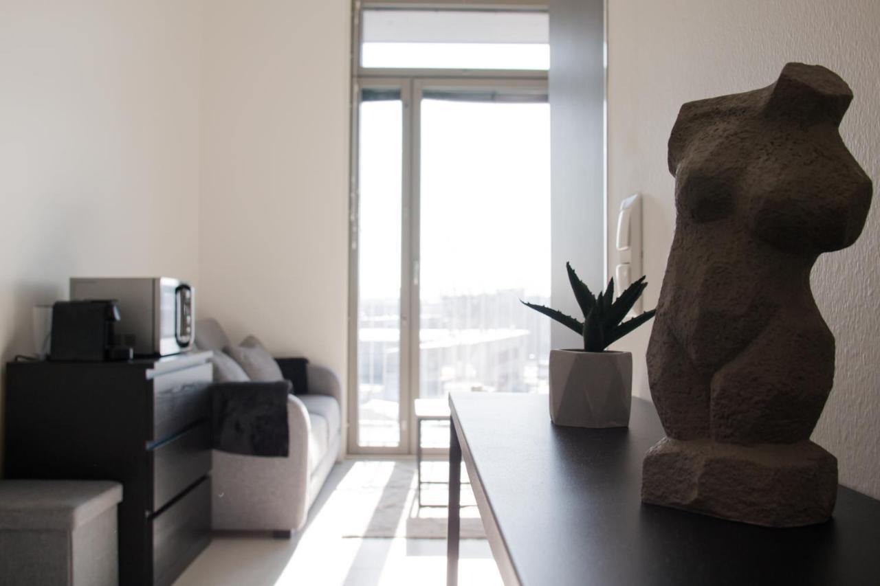 Elegant Penthouse Loft - Near The Airport Lägenhet Vanda Exteriör bild