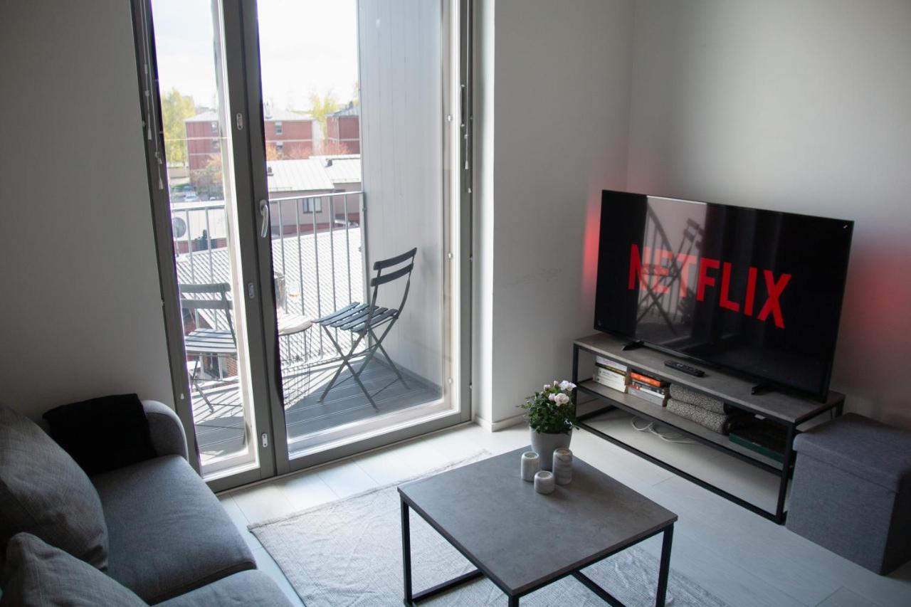 Elegant Penthouse Loft - Near The Airport Lägenhet Vanda Exteriör bild