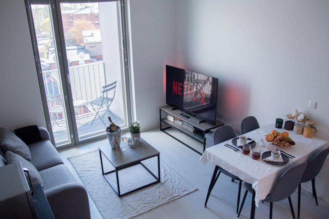 Elegant Penthouse Loft - Near The Airport Lägenhet Vanda Exteriör bild